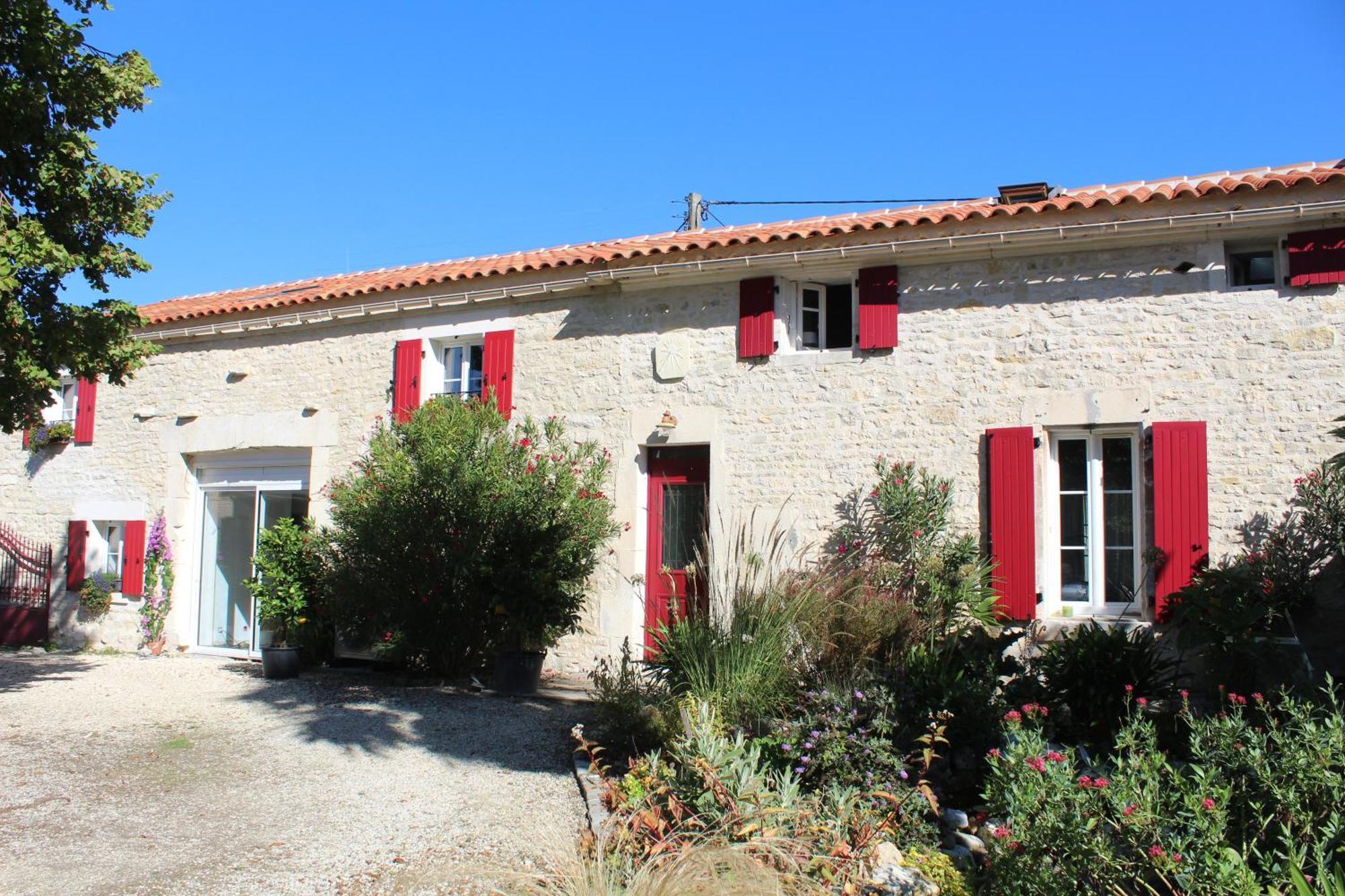 La Douce Charentaise Bed & Breakfast Merignac  Exterior photo
