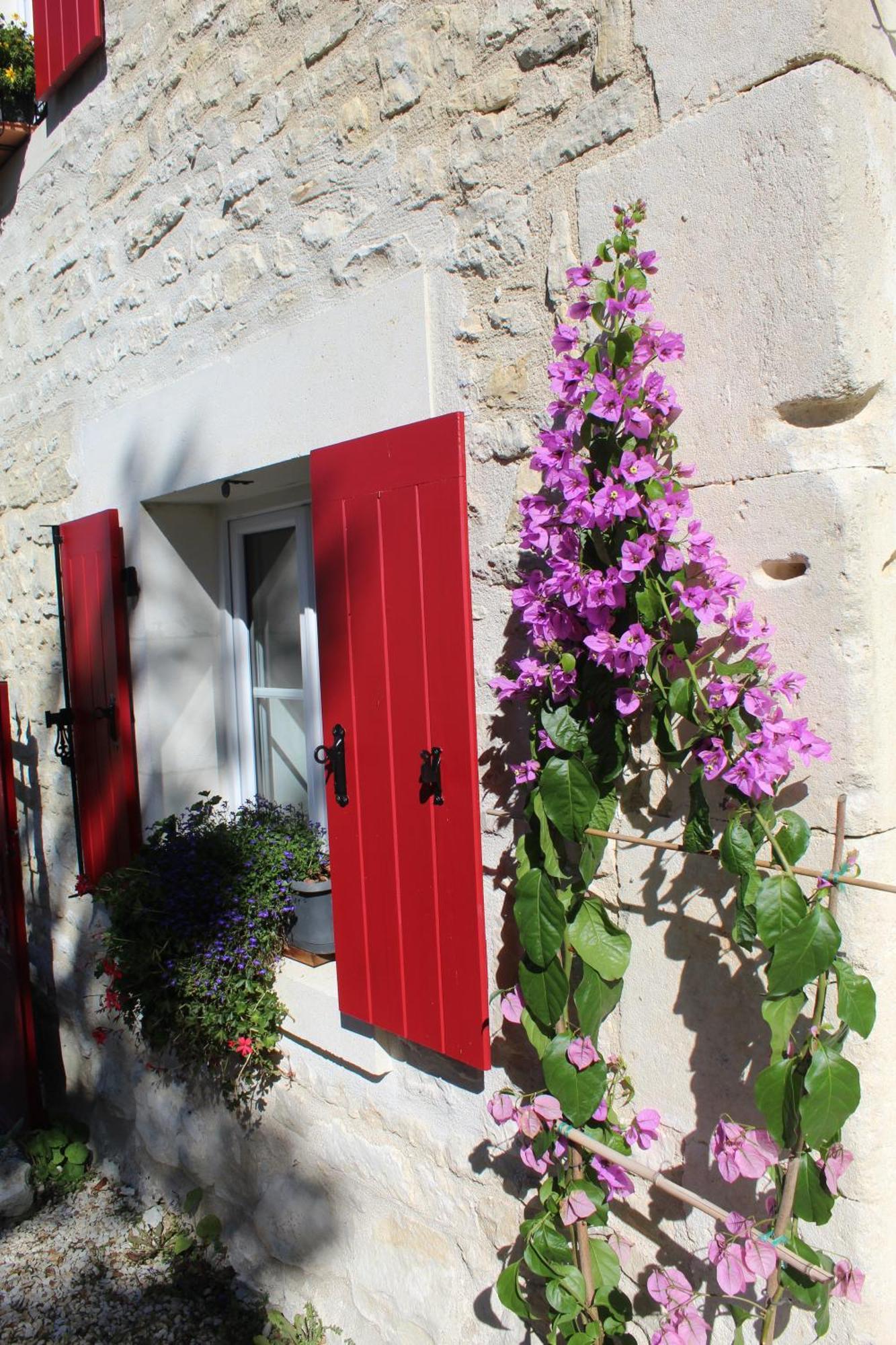 La Douce Charentaise Bed & Breakfast Merignac  Exterior photo